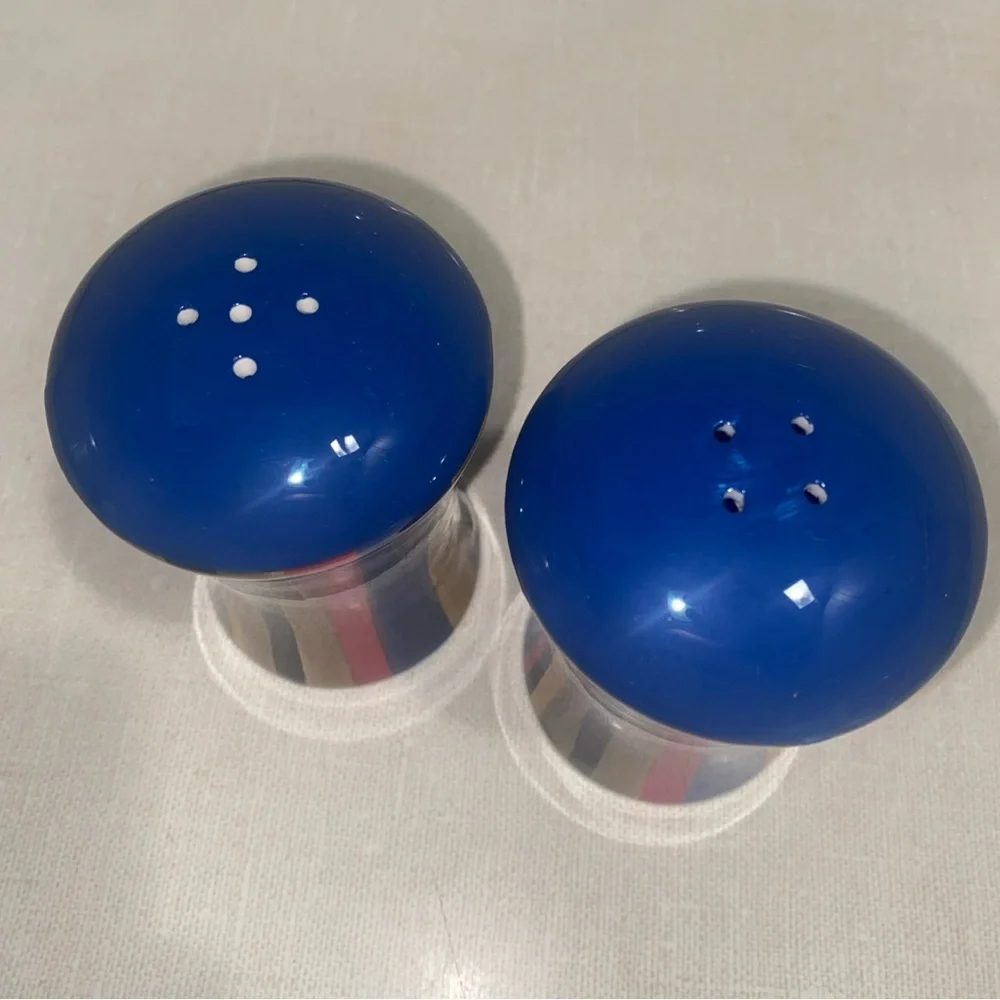 Vintage 2004 Enesco By Erin Donell Salt & Pepper Shakers‎ Set Of 2 Multi Striped